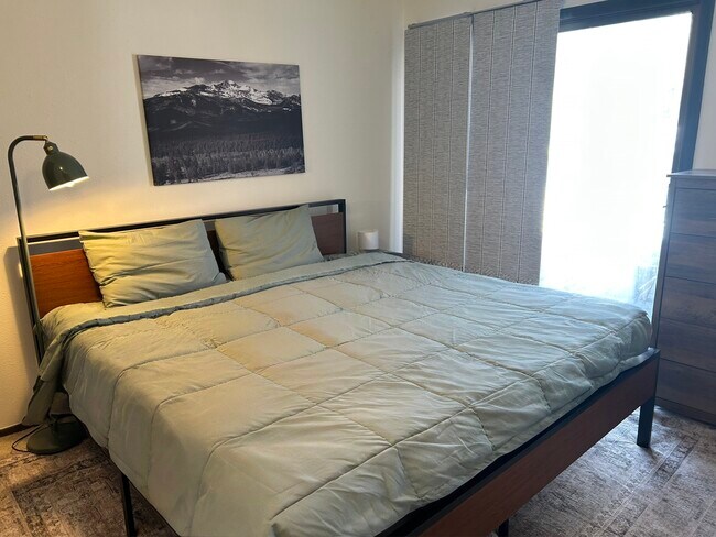 Photo - 510 Pitkin St