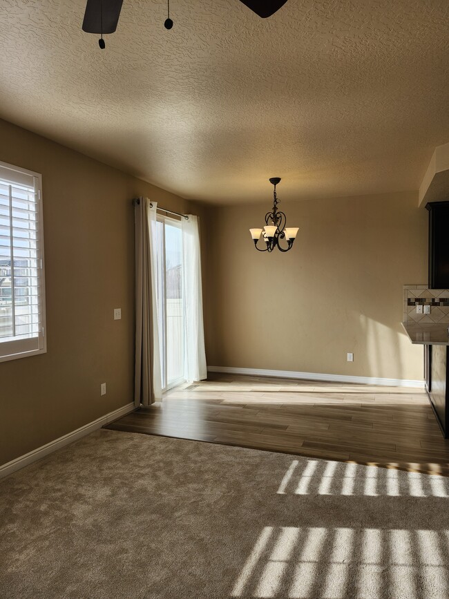 Photo - 3811 N Prairie Grass Dr