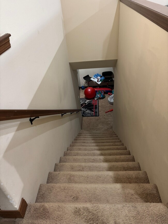 Photo - 185 Locust Dr