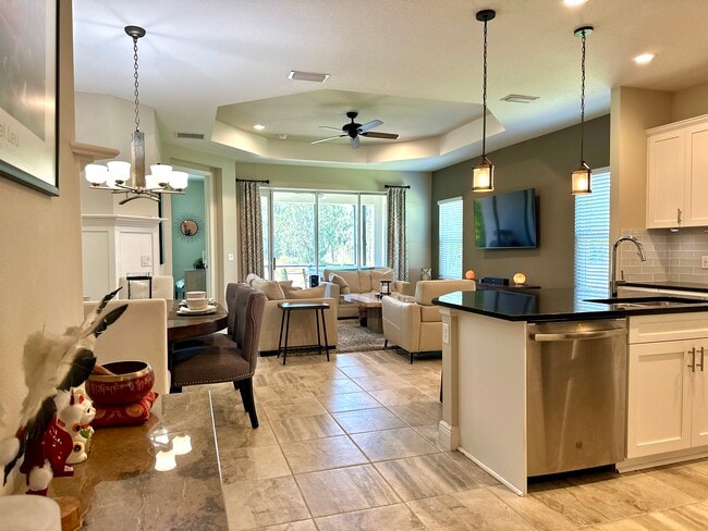 Living room - 4737 Deep Creek Ter