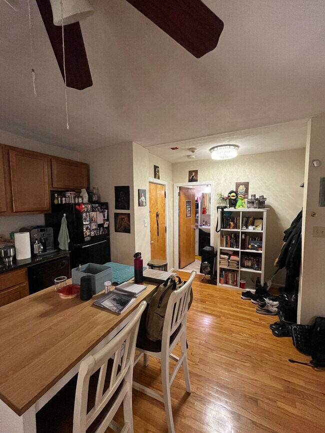 Photo - 145 Endicott St Unit 4