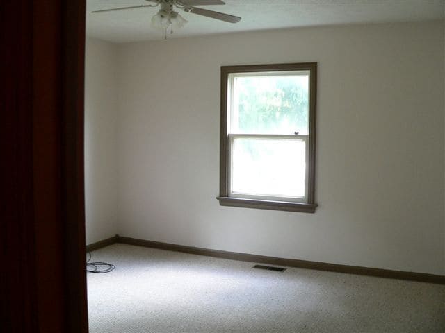 Photo - 431 W 8th St