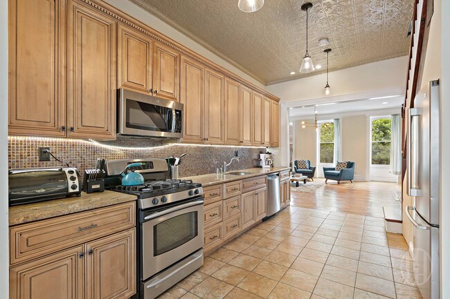 Photo - 31 W 84th St Unit 3