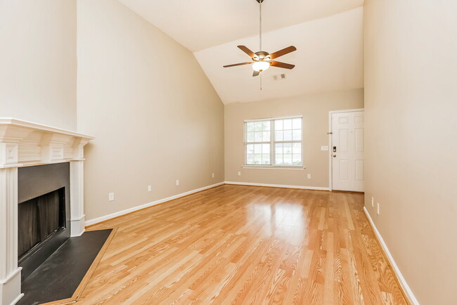 Photo - 820 Thomas Bay Ct