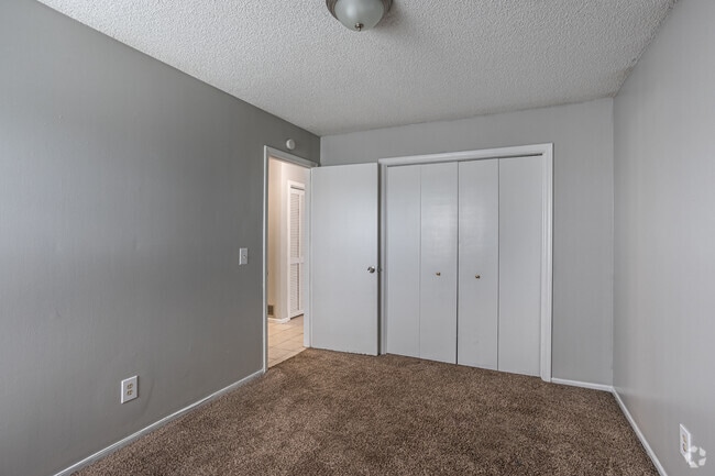 Lots of closet space