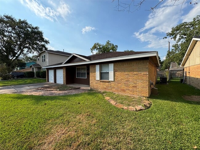 Photo - 1812 Dolphin Dr