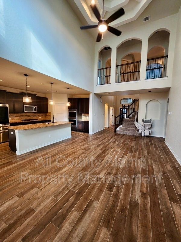 Photo - 8831 Kallison Arbor