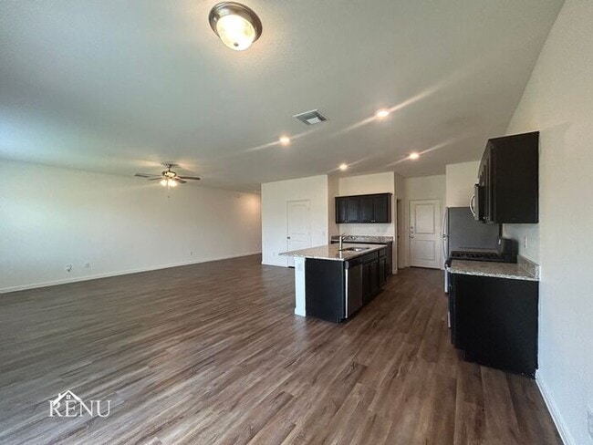 Photo - 5135 Firefly Hls