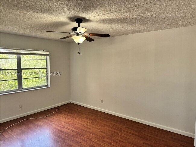 Photo - 8511 NW 8th St Unit 303