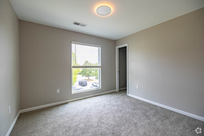 Union Station - Bedroom 3BR, 2BA - 1209SF