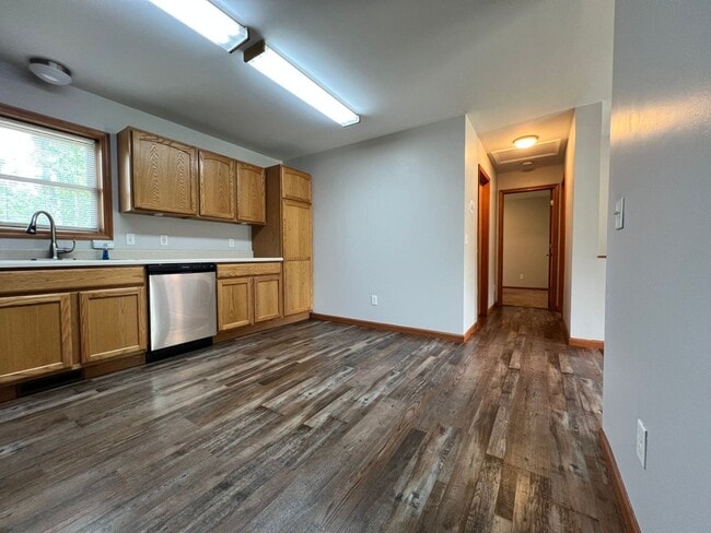 Photo - Spacious 3BR Duplex with Finished Basement & 2-Car Garage in Otsego Unit 1389