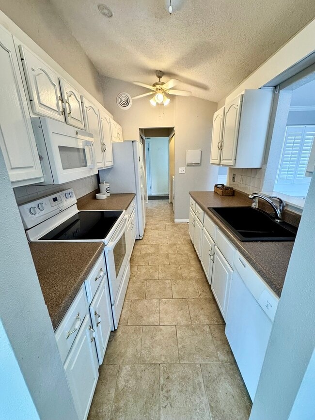 4316 El Rancho Dr