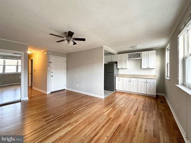 Photo - 3746 Genesee Dr