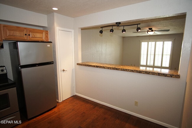 Photo - 4433 N Stanton St Unit 212