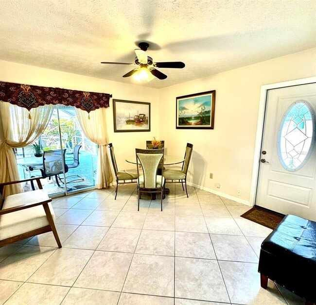 Photo - 2141 SW Import Dr