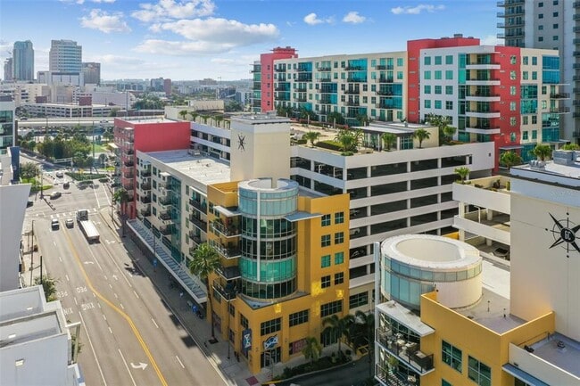 Building Photo - 1120 E Kennedy Blvd Unit 312