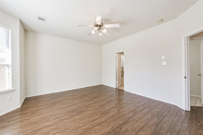 Photo - 16531 Whitaker Creek Dr