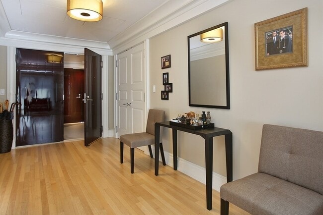 Photo - 776 Boylston St Unidad E11F