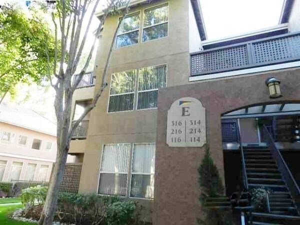 Stairs - 3695 Stevenson Blvd Unit 316