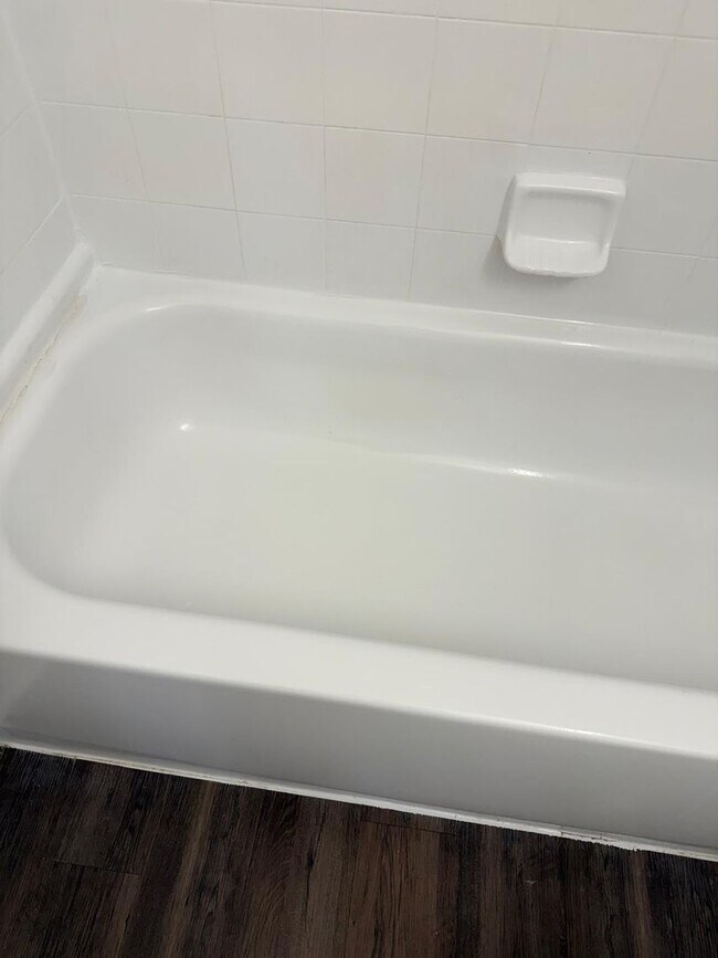 Photo - Fully Renovated 1/1 Available for Immediate Rent! Unit 59