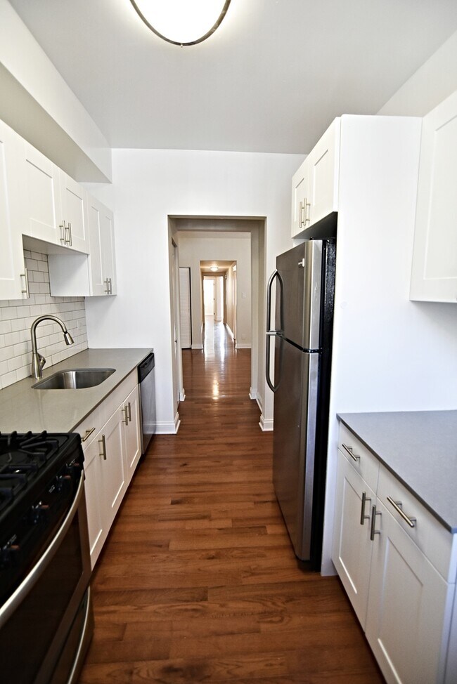 Photo - 710 W Grace St Unit 2