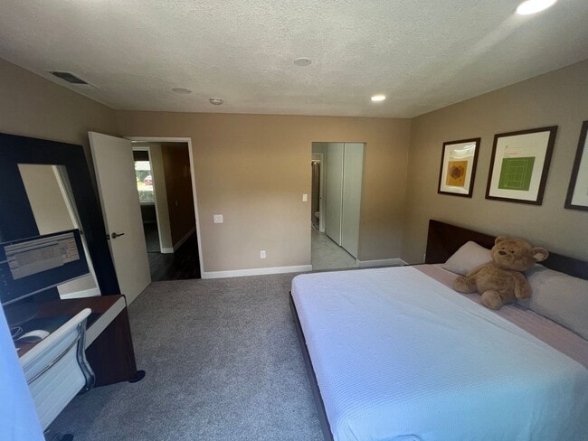 Photo - 3 Bed / 2.5 Bath | College Greens Townhome