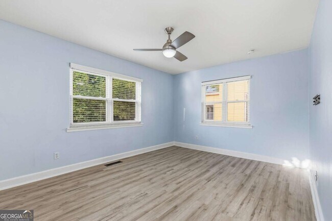 Photo - 1780 John Calvin Ave