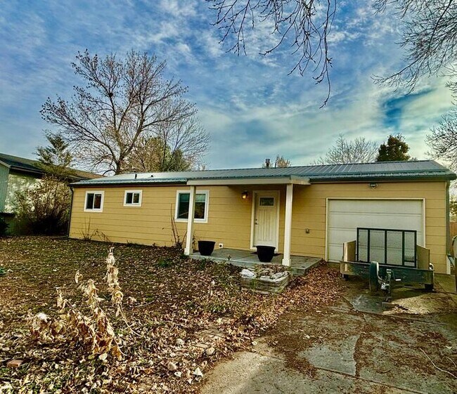 Charming 3Bedroom Ranch Home in La Porte, CO Rental For Rent in