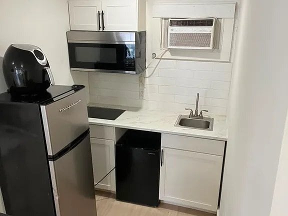 Photo - 407 71st Ave N Unit 7