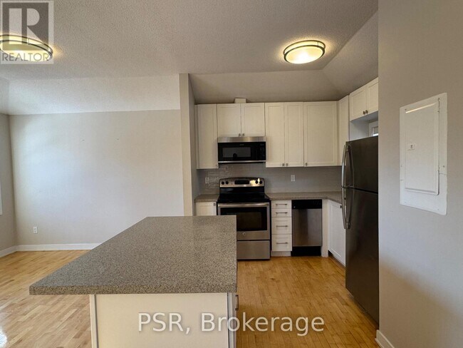 Photo - 6 Sutherland Dr