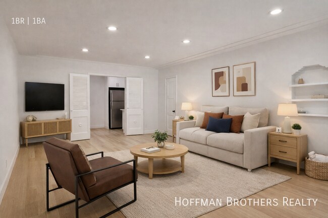 Building Photo - 449 N Stanley Ave Unit 1/2