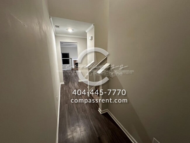 Photo - 119 Squarewood Ln NW