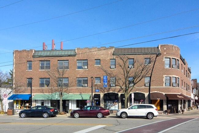 Building Photo - 729 Saint Johns Ave Unit J05W