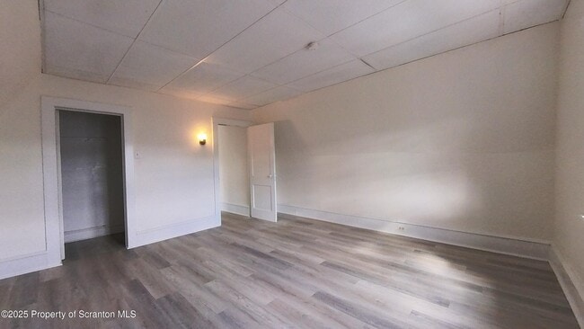 Photo - 52 Luzerne St