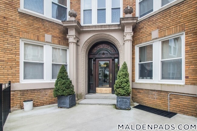 Photo - 475 Highland Ave Unidad 6