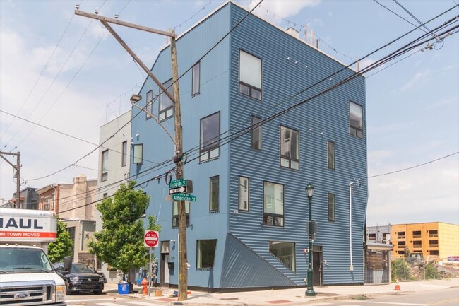 Photo - 227 W Thompson St Unidad D