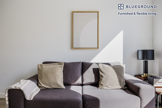 Photo - 11600 Santa Monica Blvd Unidad FL2-ID1286