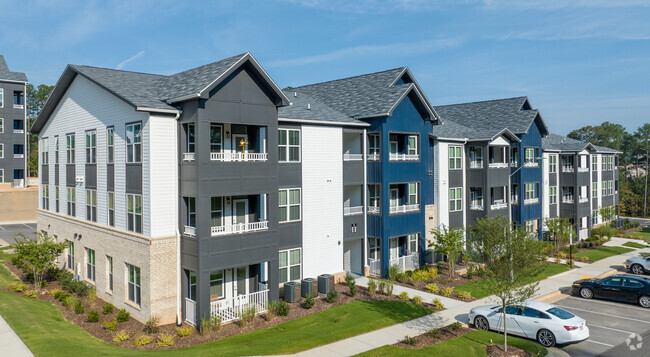 Building Photo - MAA Vale Rental