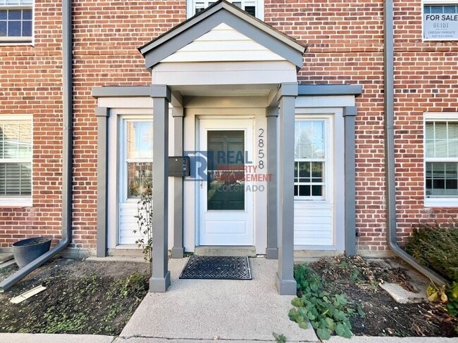 Building Photo - 2858 Jasmine St