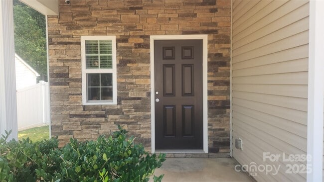 Photo - 6234 Sydney Mae Ln