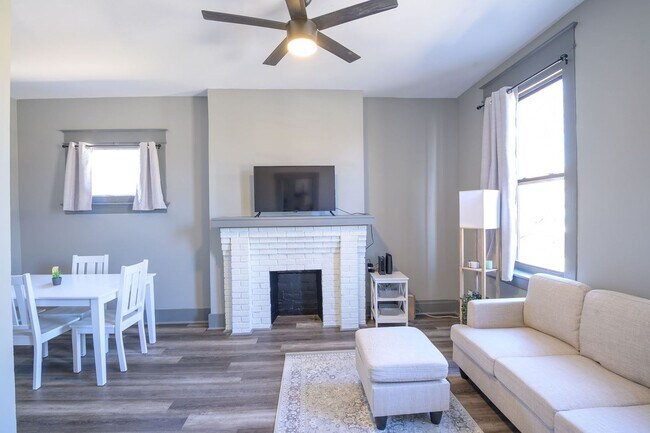 Photo - 121 E M.L.K. Jr. Blvd Unidad 2