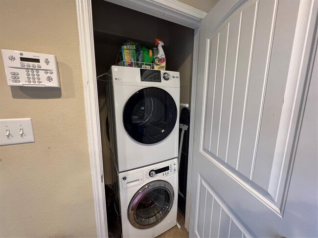 Photo - 1010 Lost Pines Ln