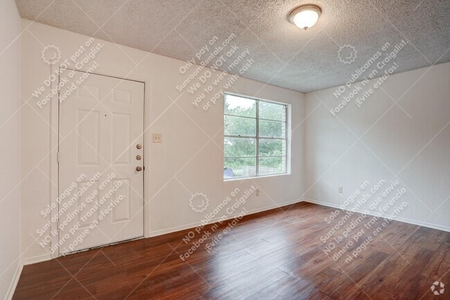Building Photo - 748 Old Martindale Rd Rental