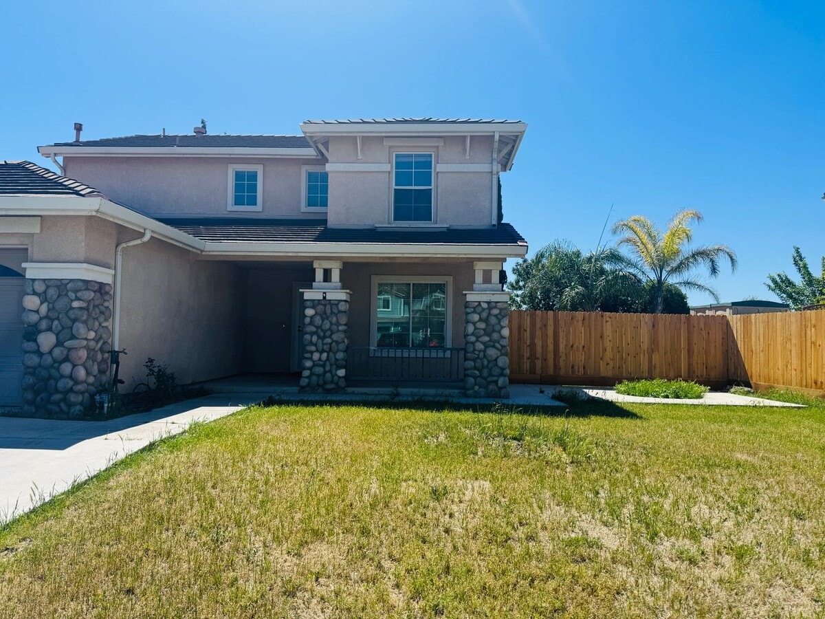 Coming soon! 4 Bedroom, 2.5 Bath Home For Rent - Coming soon! 4 Bedroom, 2.5 Bath Home For Rent