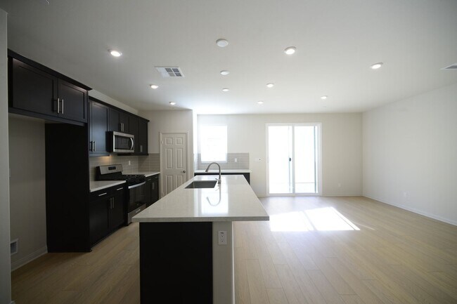 26596 Platte Rd