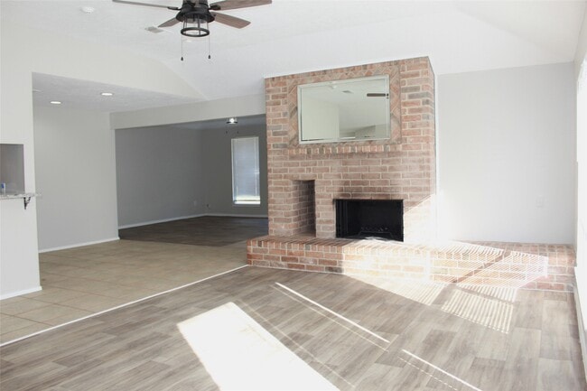 Photo - 4406 Lost Lake Ln