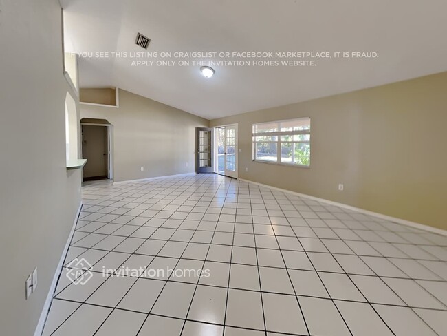 Photo - 3545 Junction St