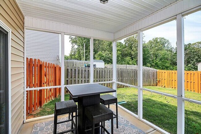 Photo - Beautiful Corner Lot 3BD/2.5BA w/ Fenced Yard