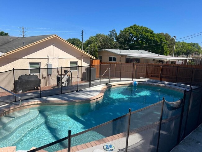 Photo - 5603 Parker Ave