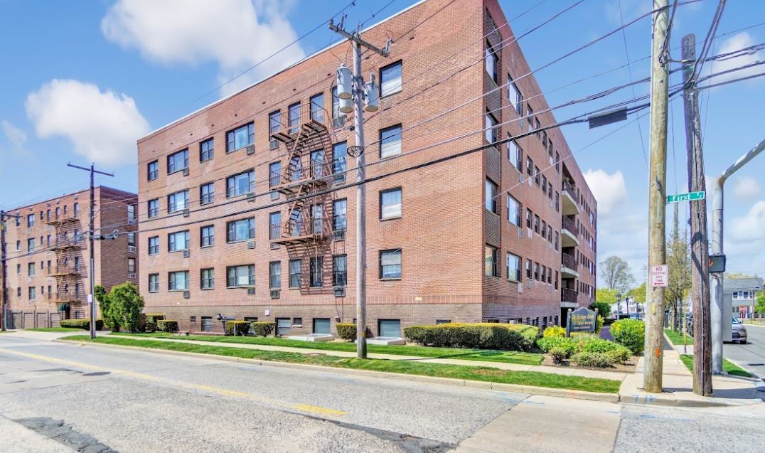 Photo - Heritage House